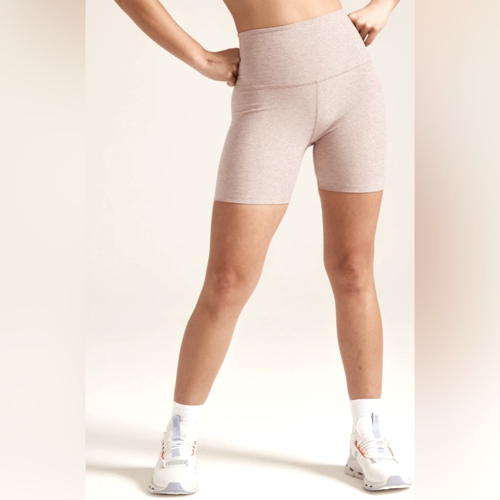 Beyond Yoga Chai Spacedye Keep Pace 5" Biker Shorts